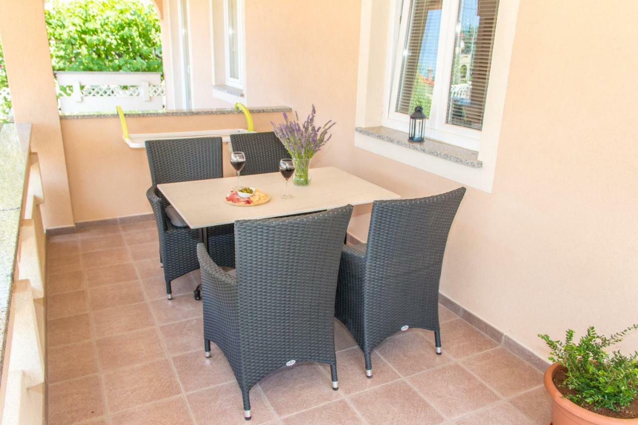 Apartmani Zoric Пунат Екстер'єр фото