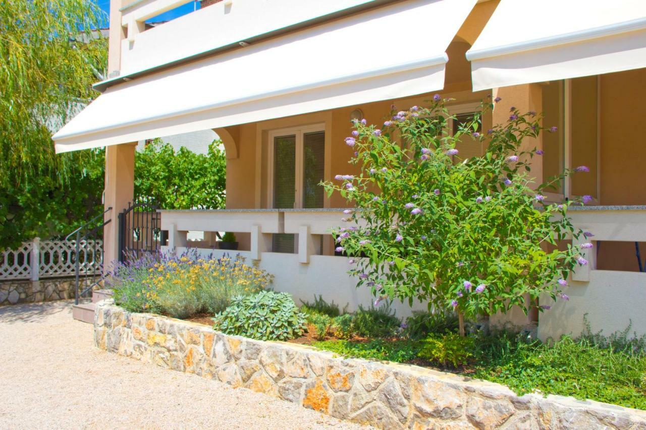Apartmani Zoric Пунат Екстер'єр фото