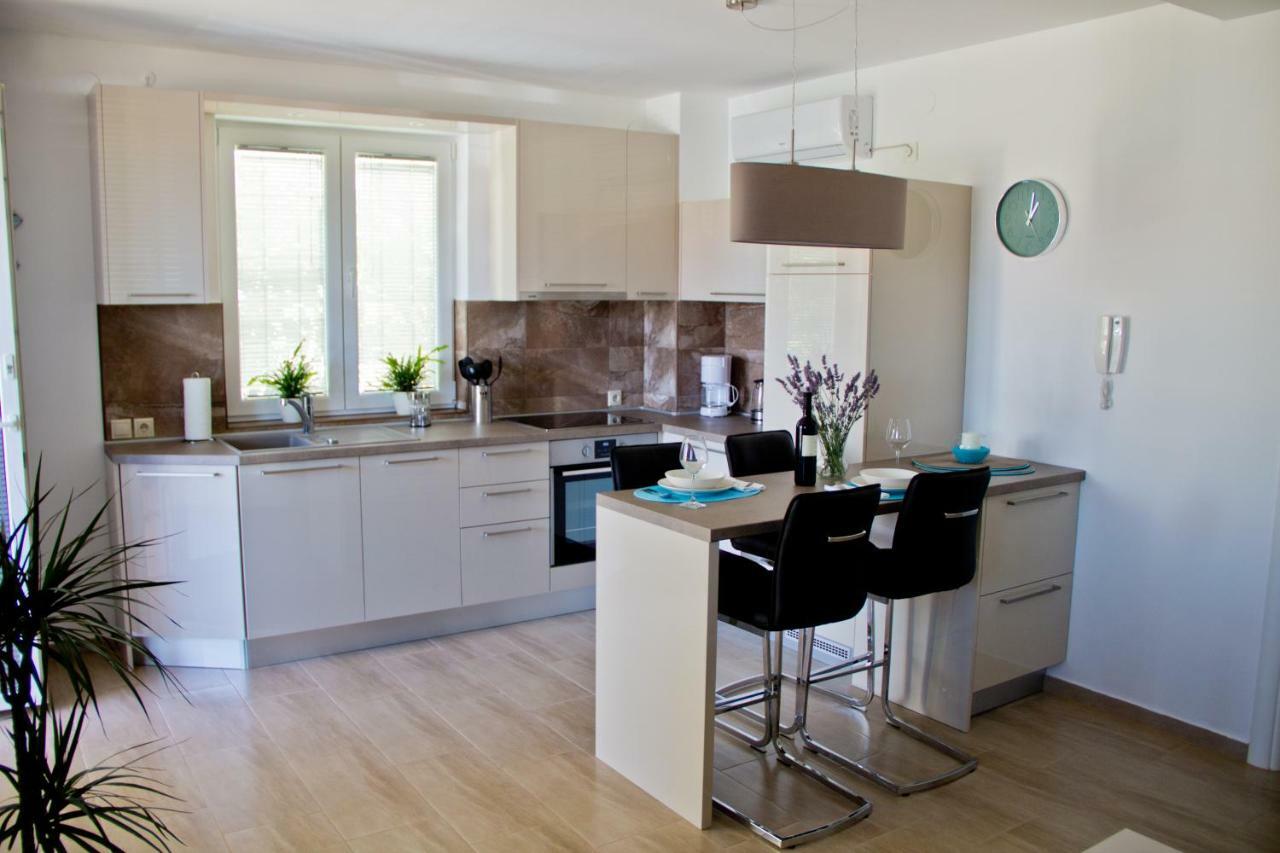 Apartmani Zoric Пунат Екстер'єр фото